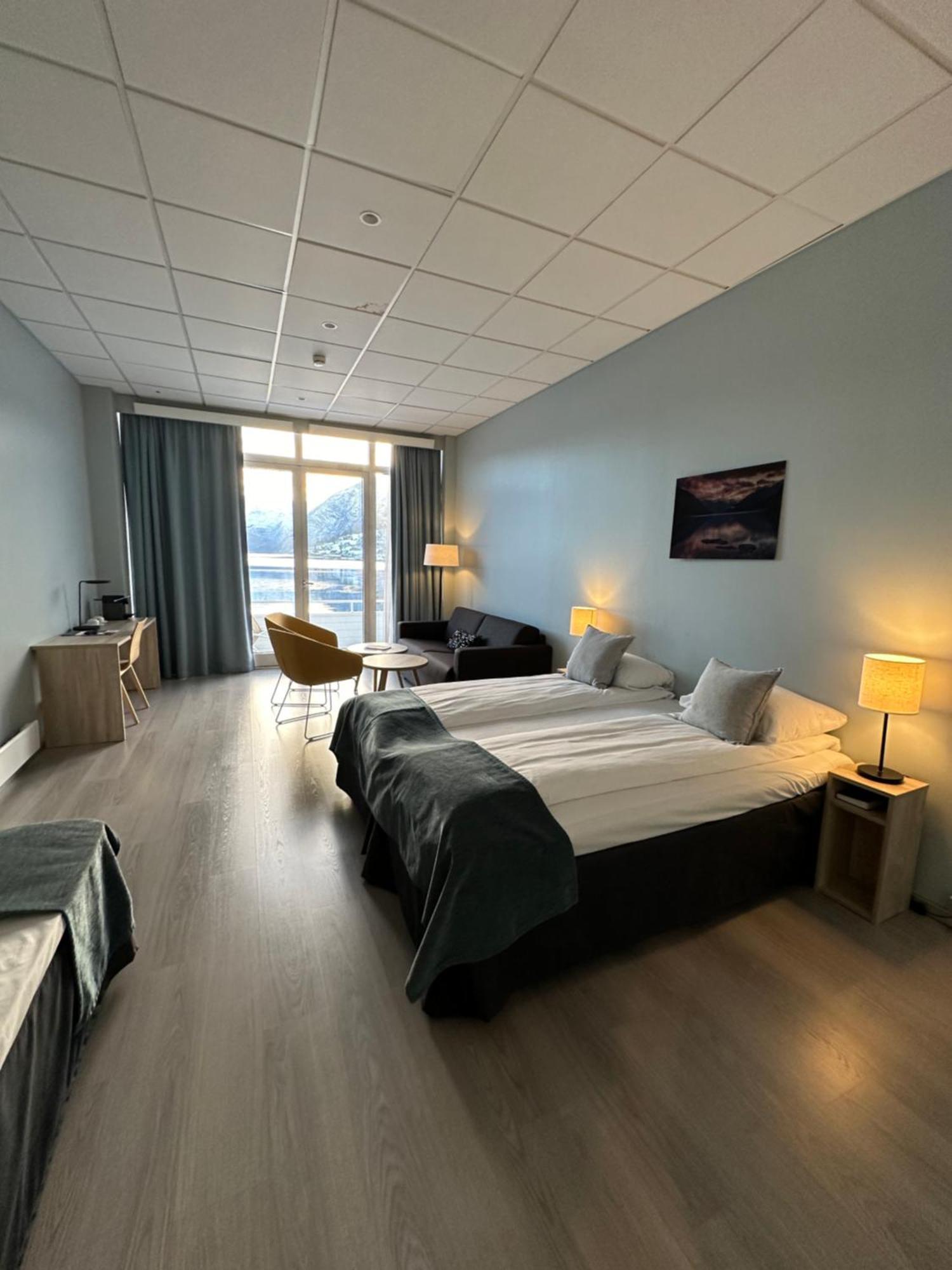 Brakanes Hotel أولفيك المظهر الخارجي الصورة