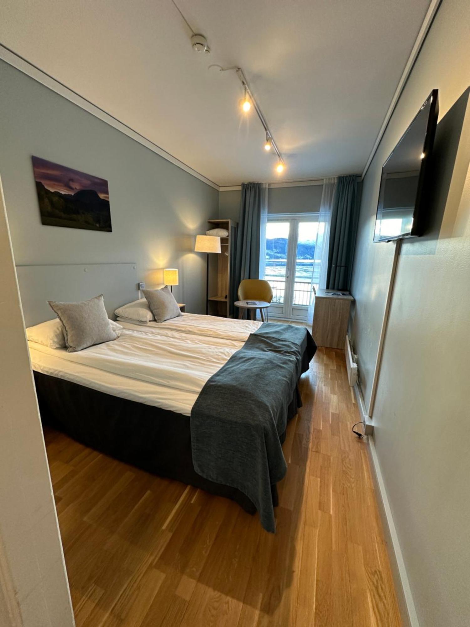 Brakanes Hotel أولفيك المظهر الخارجي الصورة